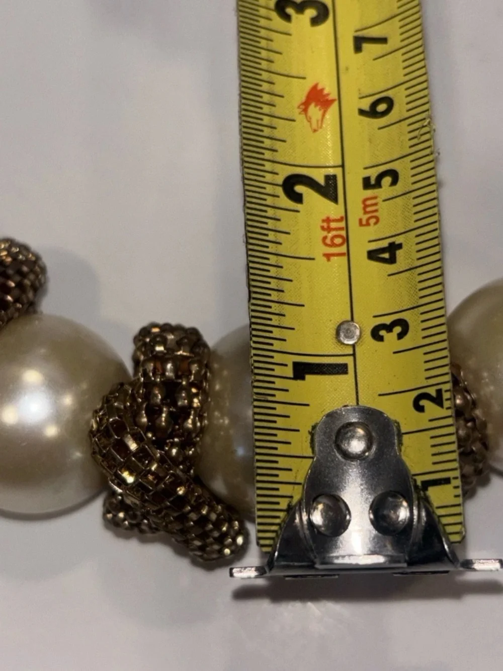 Vintage 80s‎ Hugh Chunky Runway Faux Pearl Gold Tone Mesh Snake Chain Necklace